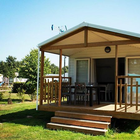 Camping Au Pre De L'Etang Sainte-Foy  Exterior foto